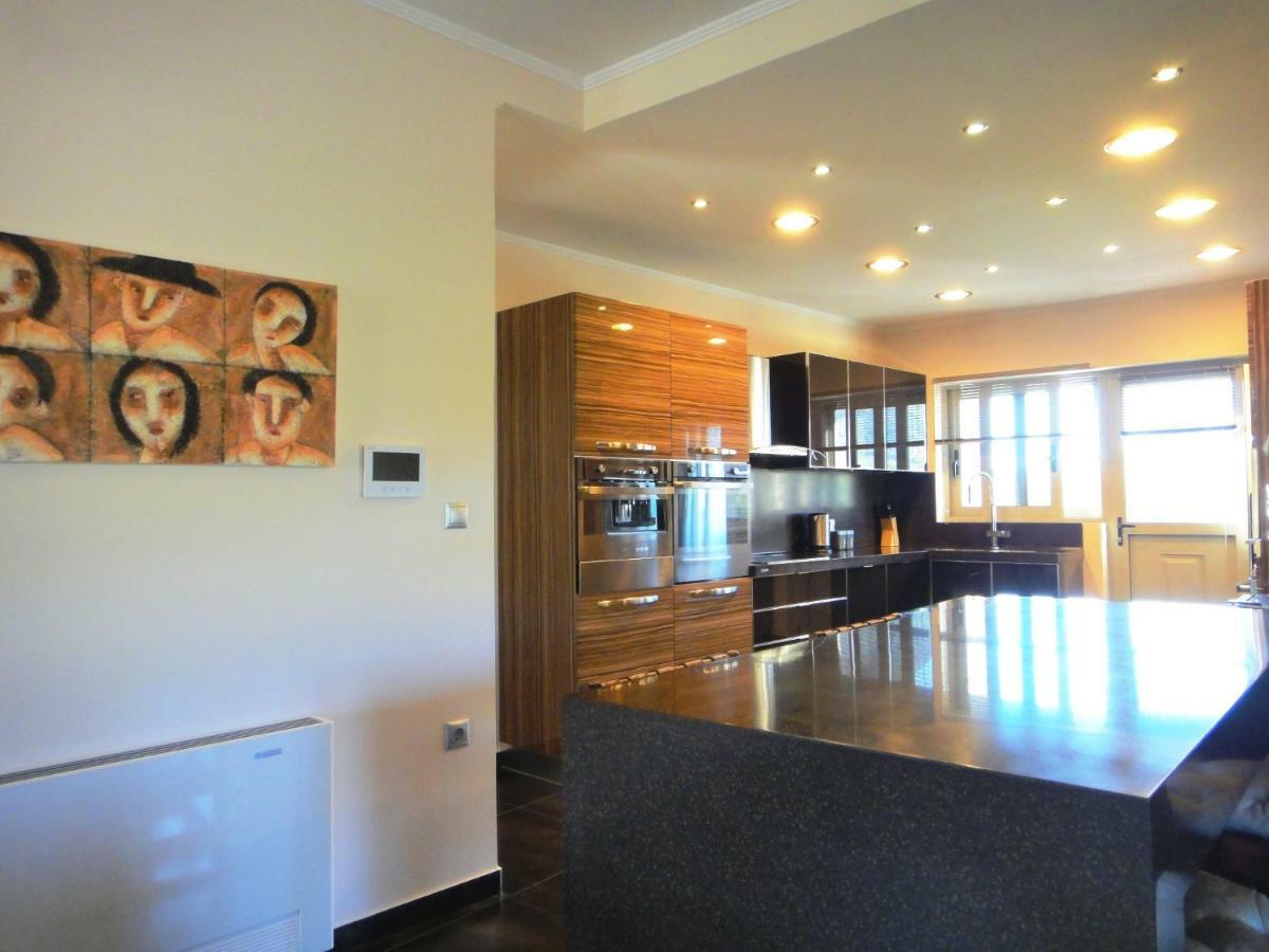 נידרי Villa Lydia מראה חיצוני תמונה